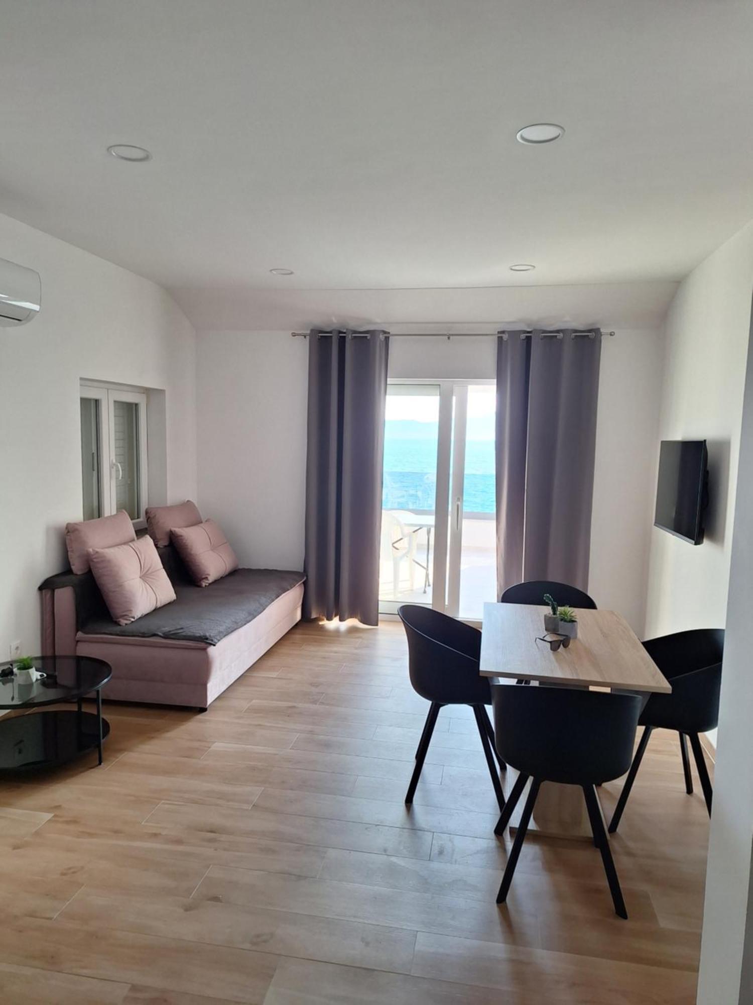 Apartments Nina บริสท์ ภายนอก รูปภาพ